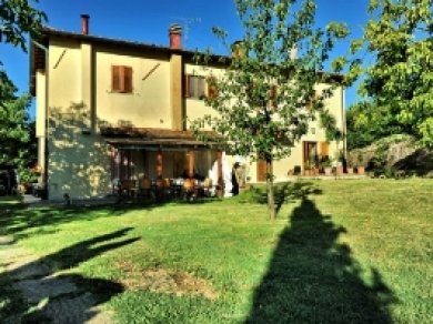 f8d2826a9dbfa2c1625f963a8e98d34bagriturismoveduta_670_445_100