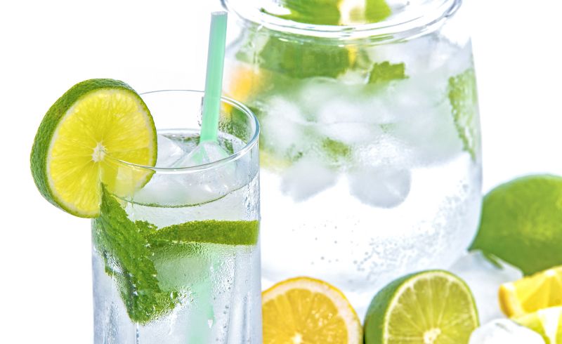 mineral-water-lime-ice-mint-158821