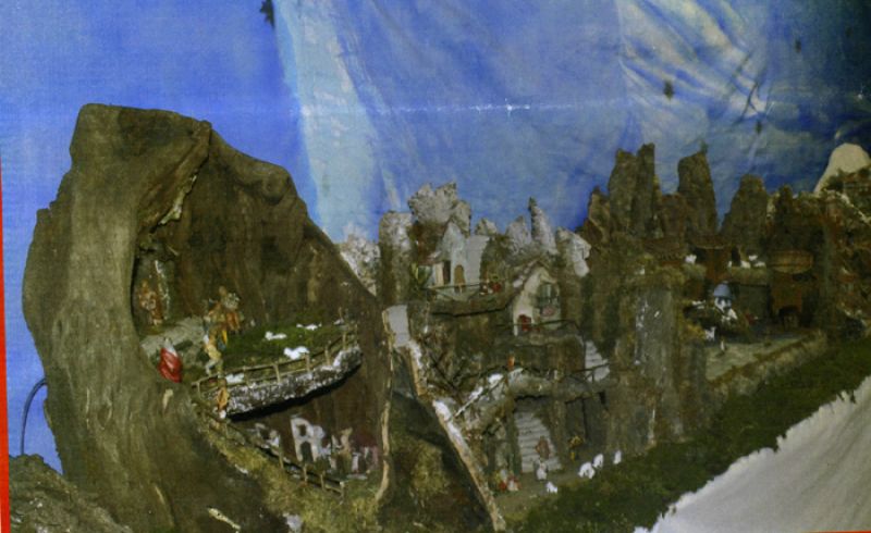 from8th/12 to 10th/01 - CRIB EXHIBITION  
