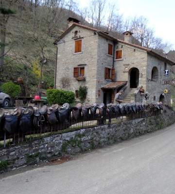 maneggio casetta